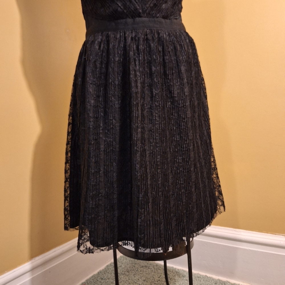 Gorgeous! Guess Black Lace Dress Size 10 - Picture 4 of 8